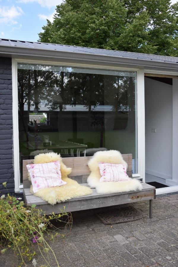 Slapen Bij Uppruna Chaam Exterior foto